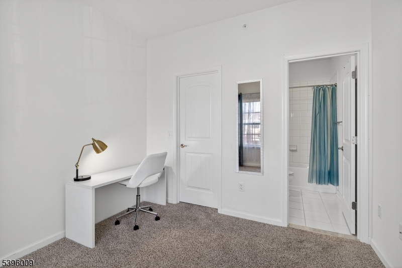 Regents Wharf - Residential