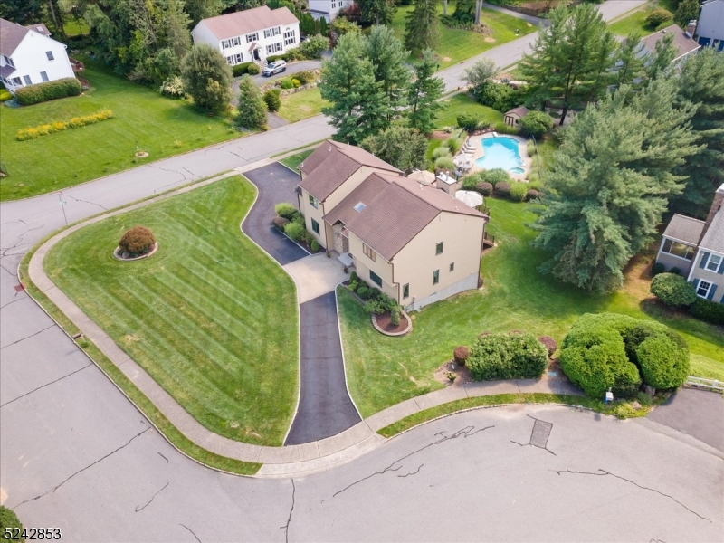 Ironia - Residential