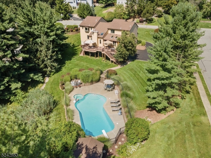 Ironia - Residential