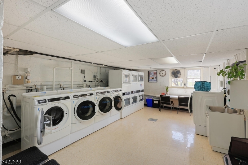 Dorchester House - Residential