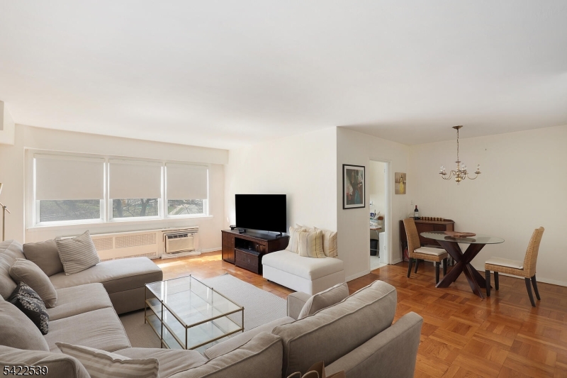 Dorchester House - Residential