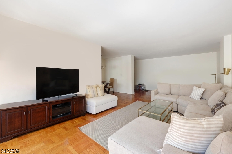 Dorchester House - Residential