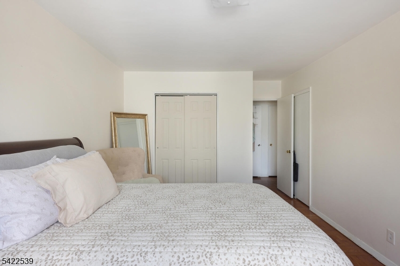 Dorchester House - Residential