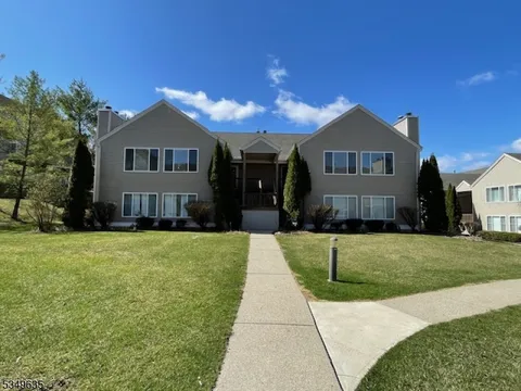 MLS: 3956080