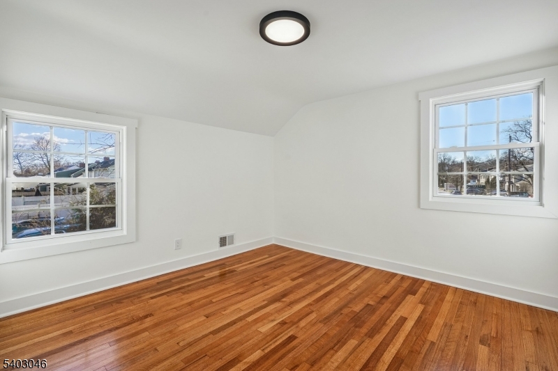 SPRINGBROOK - Residential