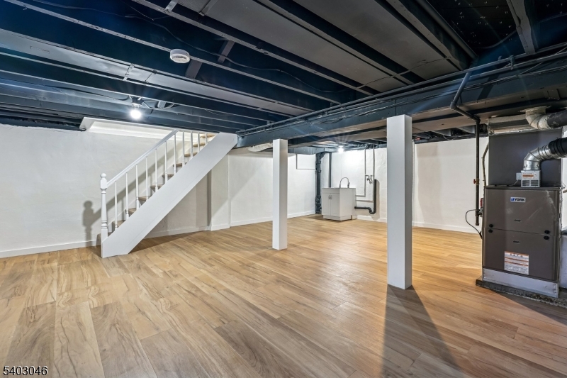 SPRINGBROOK - Residential