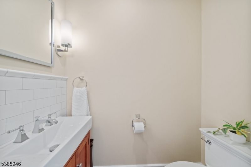 Upper Montclair - Residential