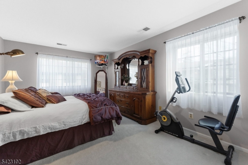 Ridge Gardens - Residential