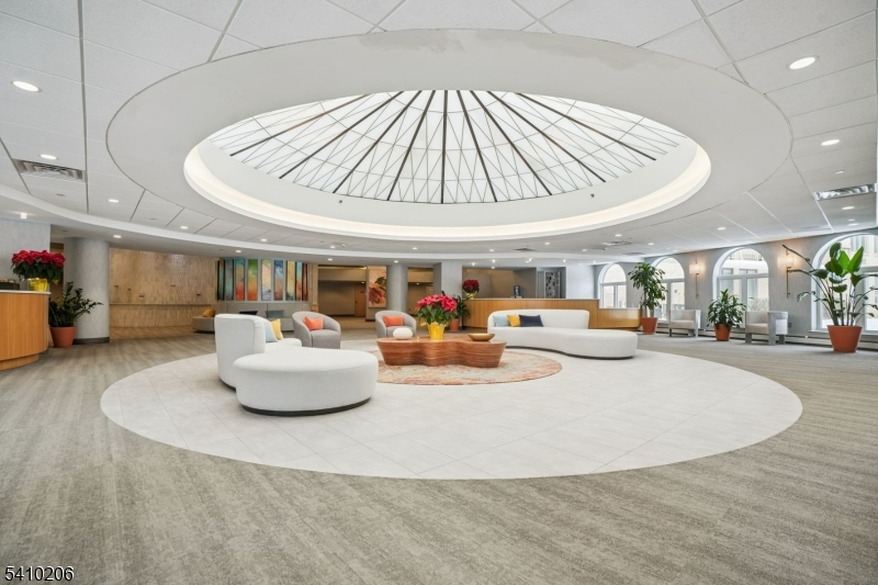 Crown View Manor - Residential