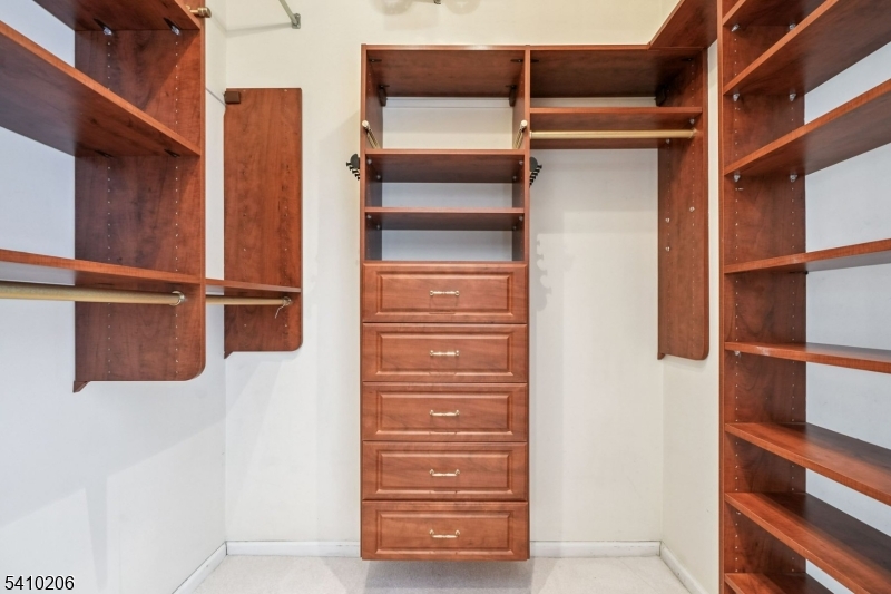 Crown View Manor - Residential