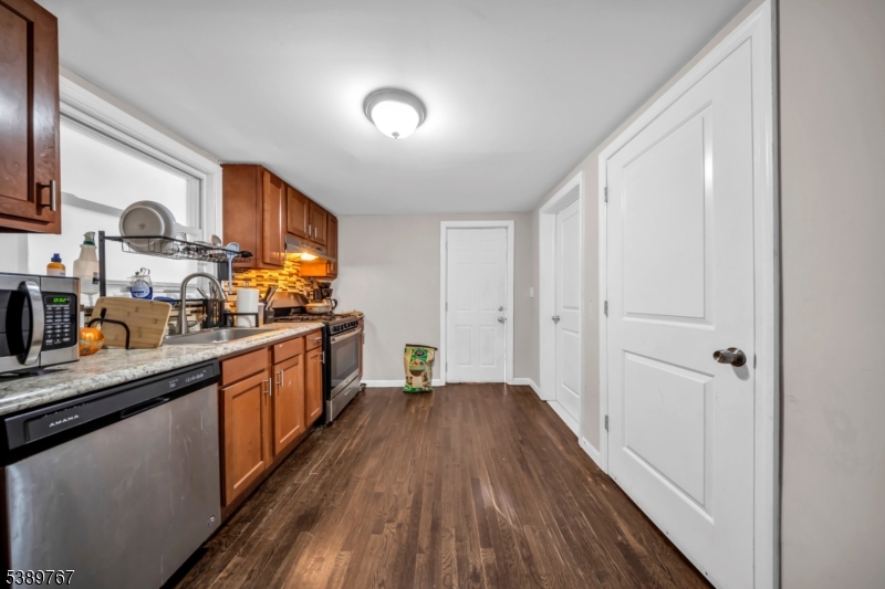 New Mfg Town/Elizabethport - Residential Income