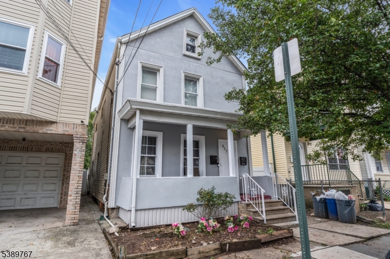 New Mfg Town/Elizabethport - Residential Income