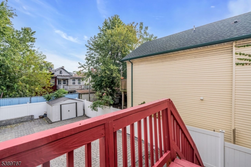 New Mfg Town/Elizabethport - Residential Income