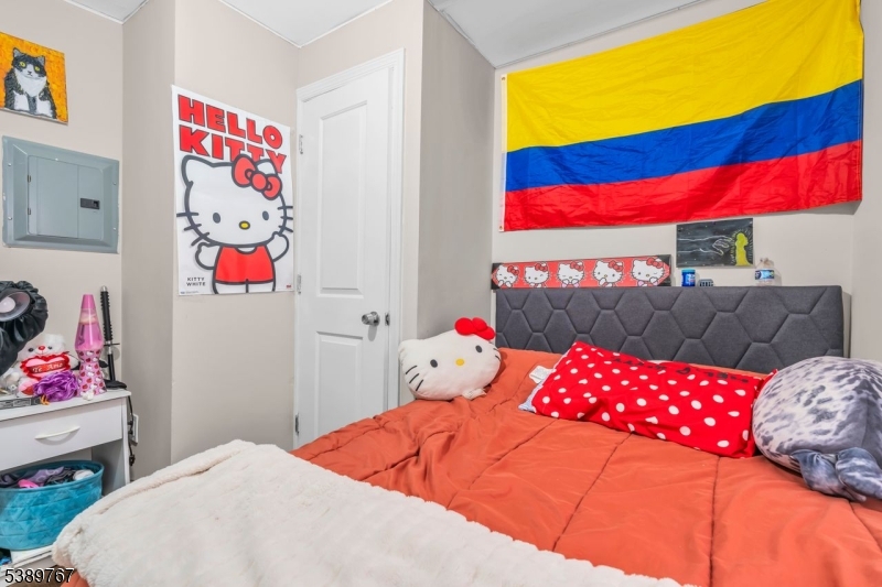 New Mfg Town/Elizabethport - Residential Income