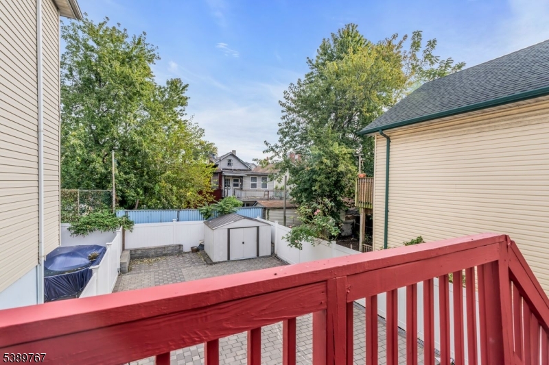 New Mfg Town/Elizabethport - Residential Income