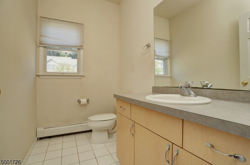 Glenmont Commons - Residential Lease