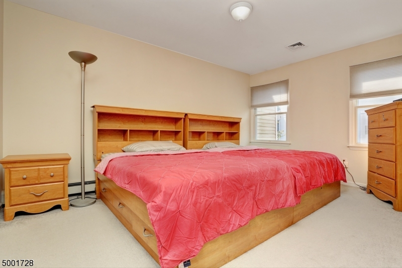 Glenmont Commons - Residential Lease