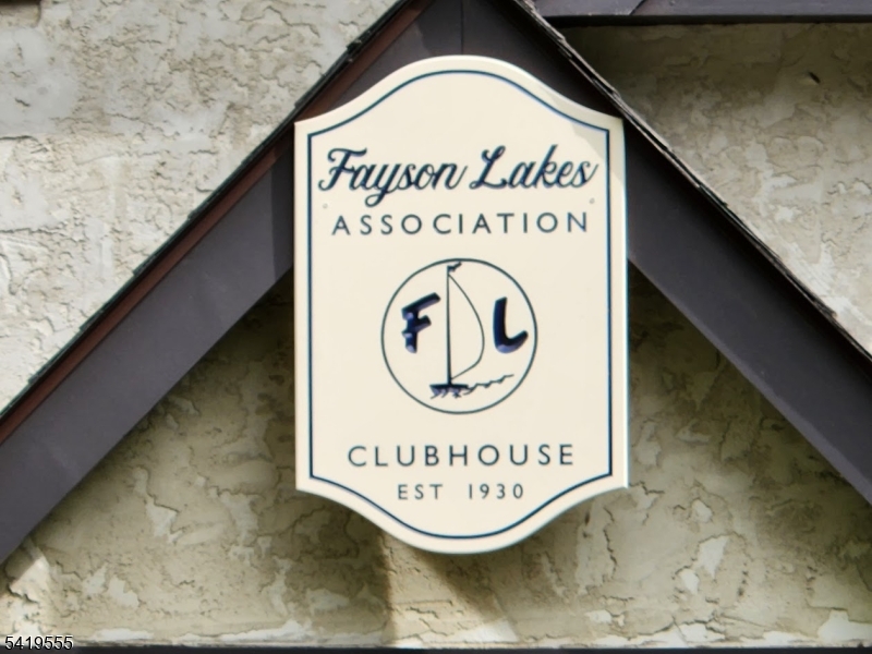 Fayson Lakes - Residential