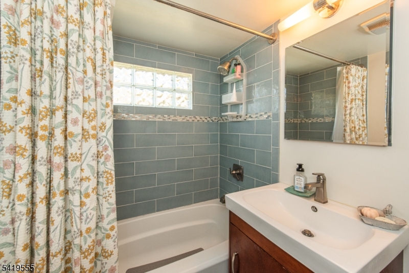 Fayson Lakes - Residential