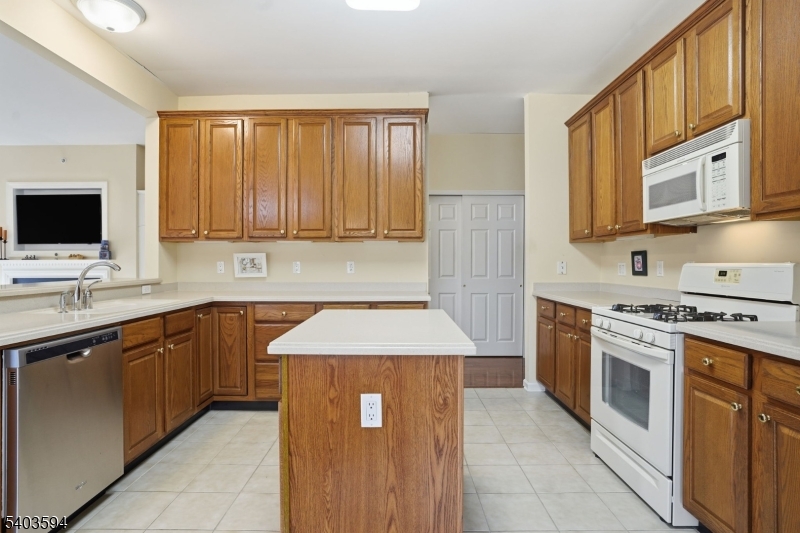 Four Seasons - Residential