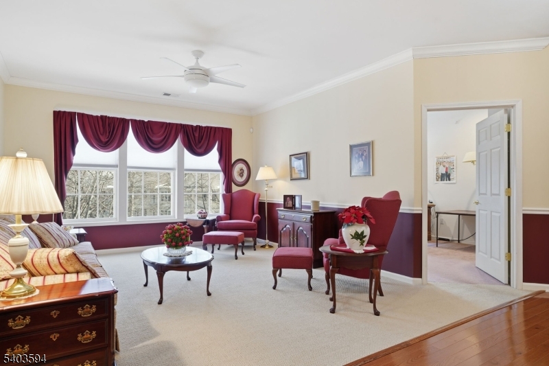 Four Seasons - Residential