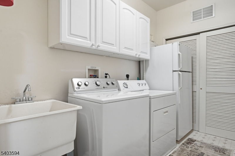 Four Seasons - Residential