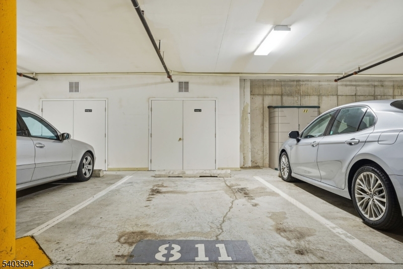 Four Seasons - Residential