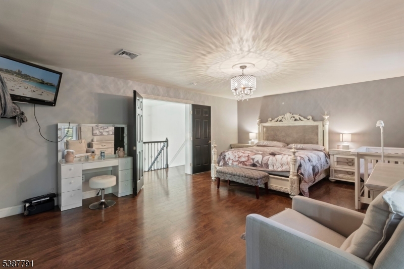 Timberline Manor - Residential