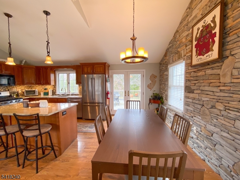 Lindy Lake - Residential