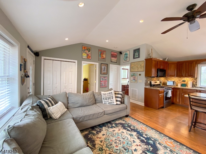 Lindy Lake - Residential