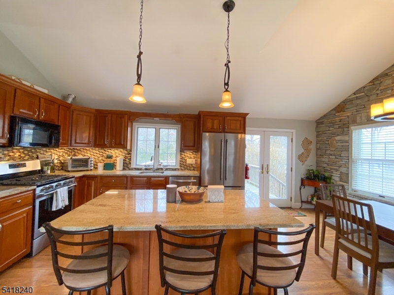 Lindy Lake - Residential