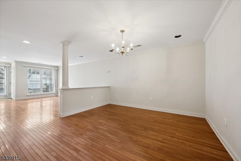 Hamilton Crest - Residential