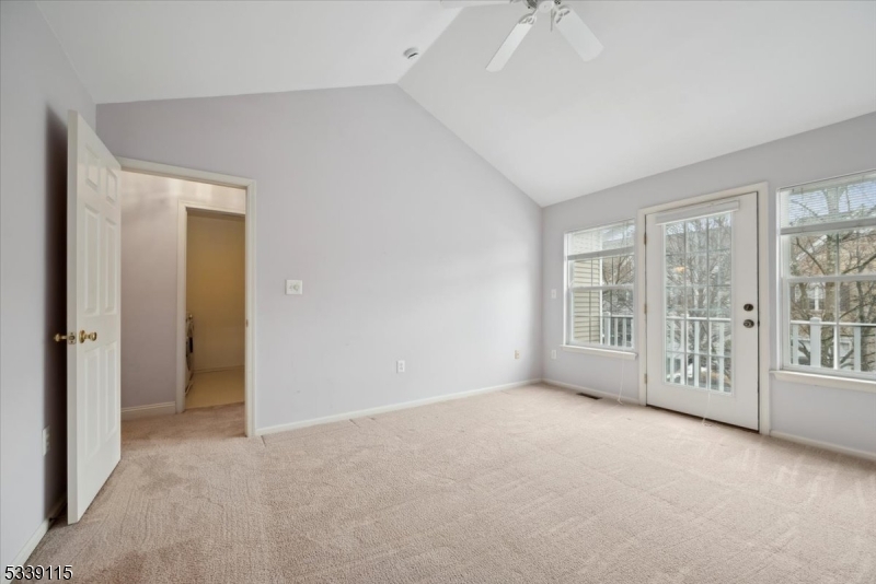 Hamilton Crest - Residential