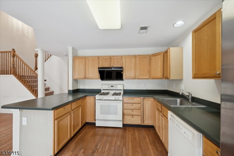 Hamilton Crest - Residential