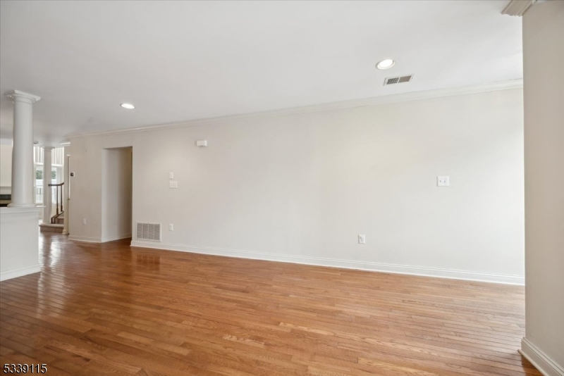 Hamilton Crest - Residential