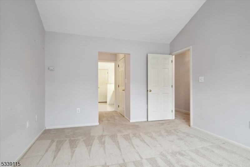 Hamilton Crest - Residential