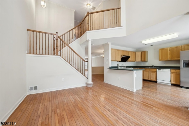 Hamilton Crest - Residential