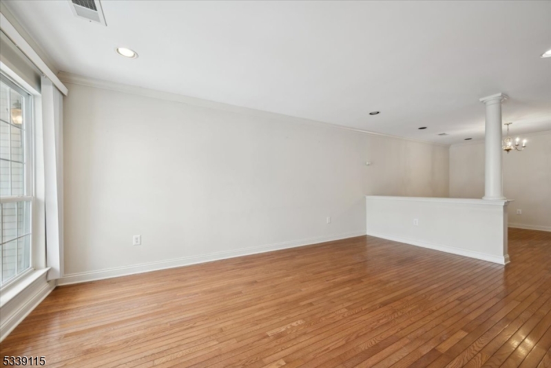 Hamilton Crest - Residential