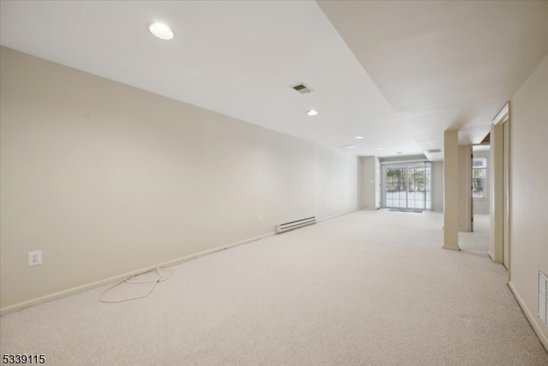 Hamilton Crest - Residential