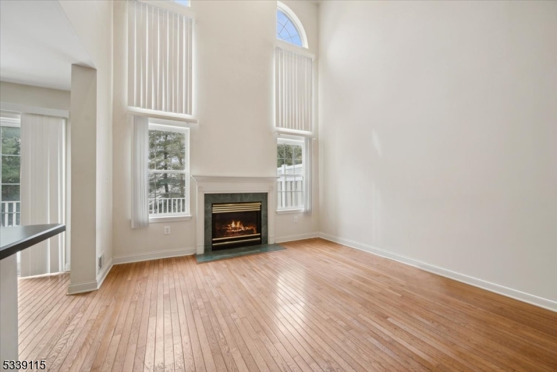 Hamilton Crest - Residential