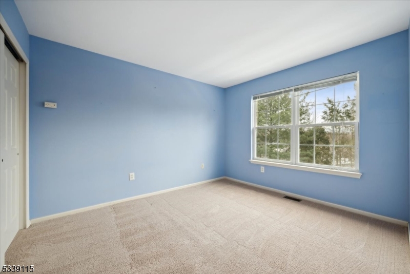 Hamilton Crest - Residential