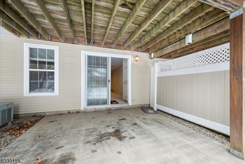 Hamilton Crest - Residential