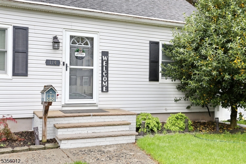 114 Riverview Rd