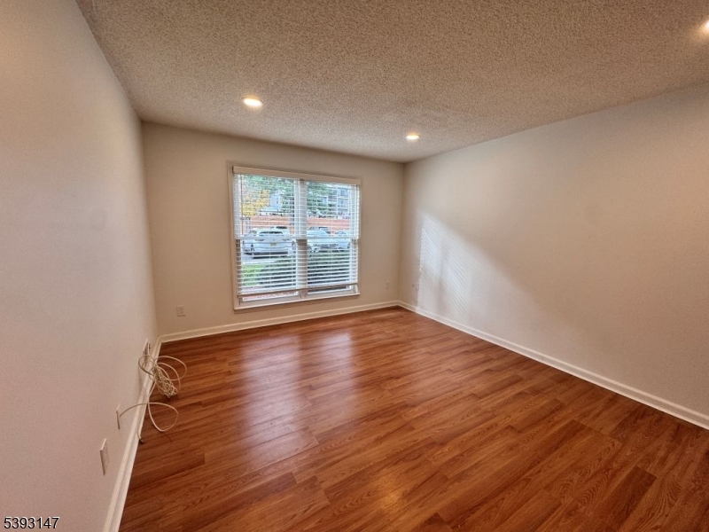 Woodland Hills - Residential Lease