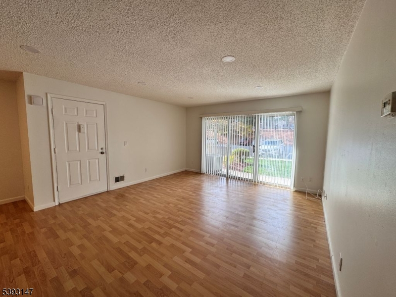 Woodland Hills - Residential Lease