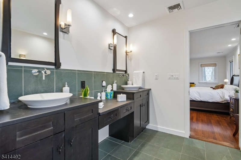 Upper Wyoming - Residential