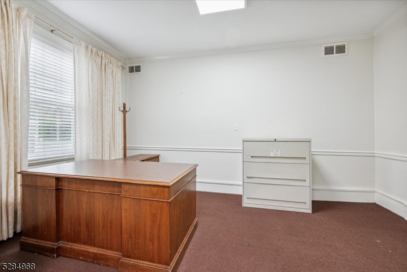 Bedminster Twp., New Jersey 08807, United States, ,Commercial,Active,42027