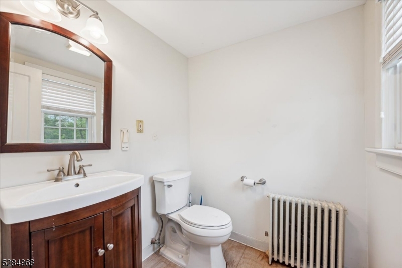 Bedminster Twp., New Jersey 08807, United States, ,Commercial,Active,42027