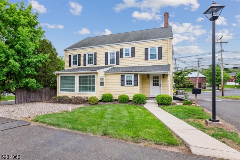 Bedminster Twp., New Jersey 08807, United States, ,Commercial,Active,42027