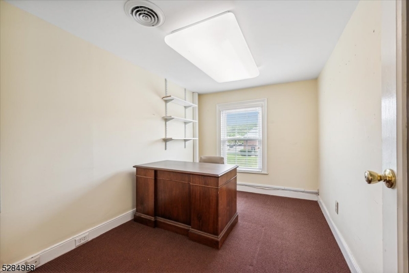 Bedminster Twp., New Jersey 08807, United States, ,Commercial,Active,42027